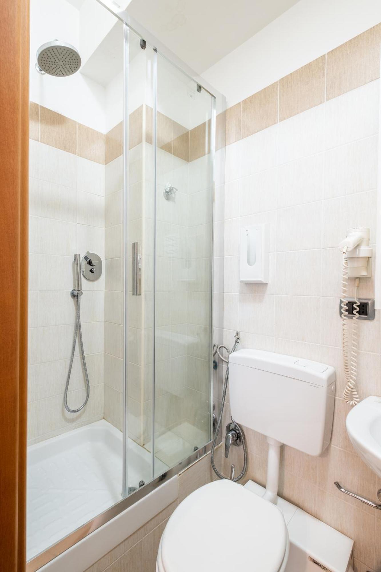 4Bnb - Reale House Рим Экстерьер фото